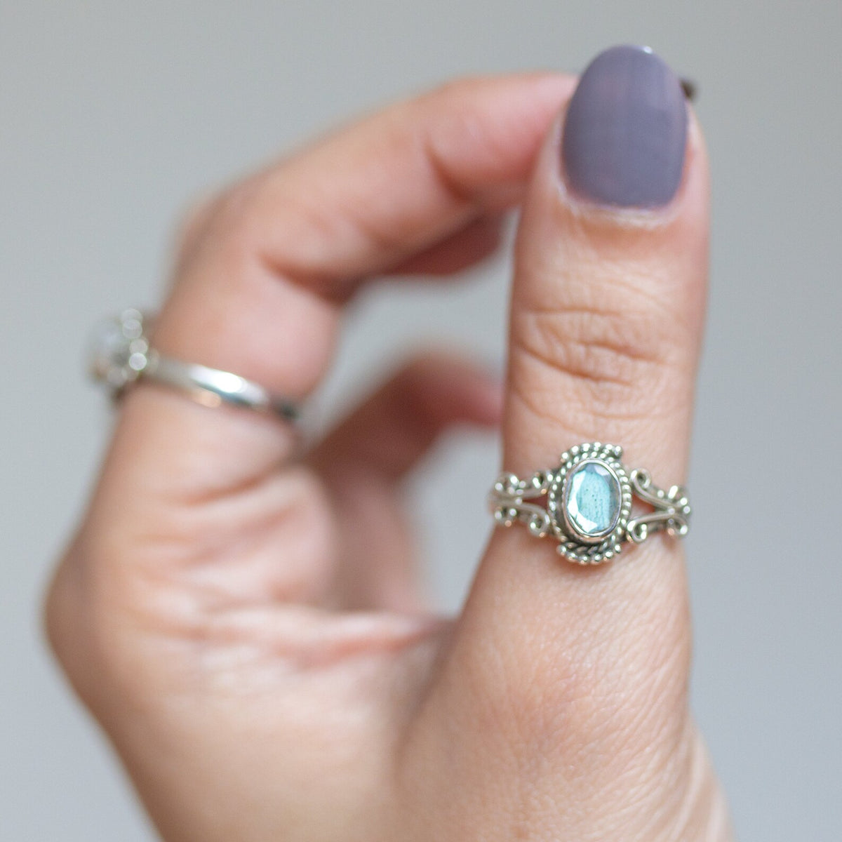 Oval labradorite Ring, Silver Stamped Ring