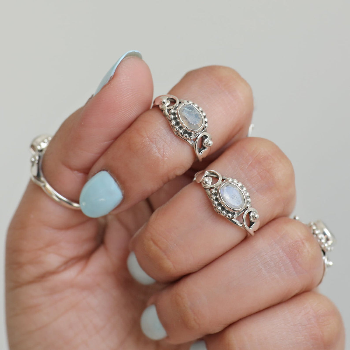 Oval Moonstone Silver Heart Ring - Faceted Stone Ring