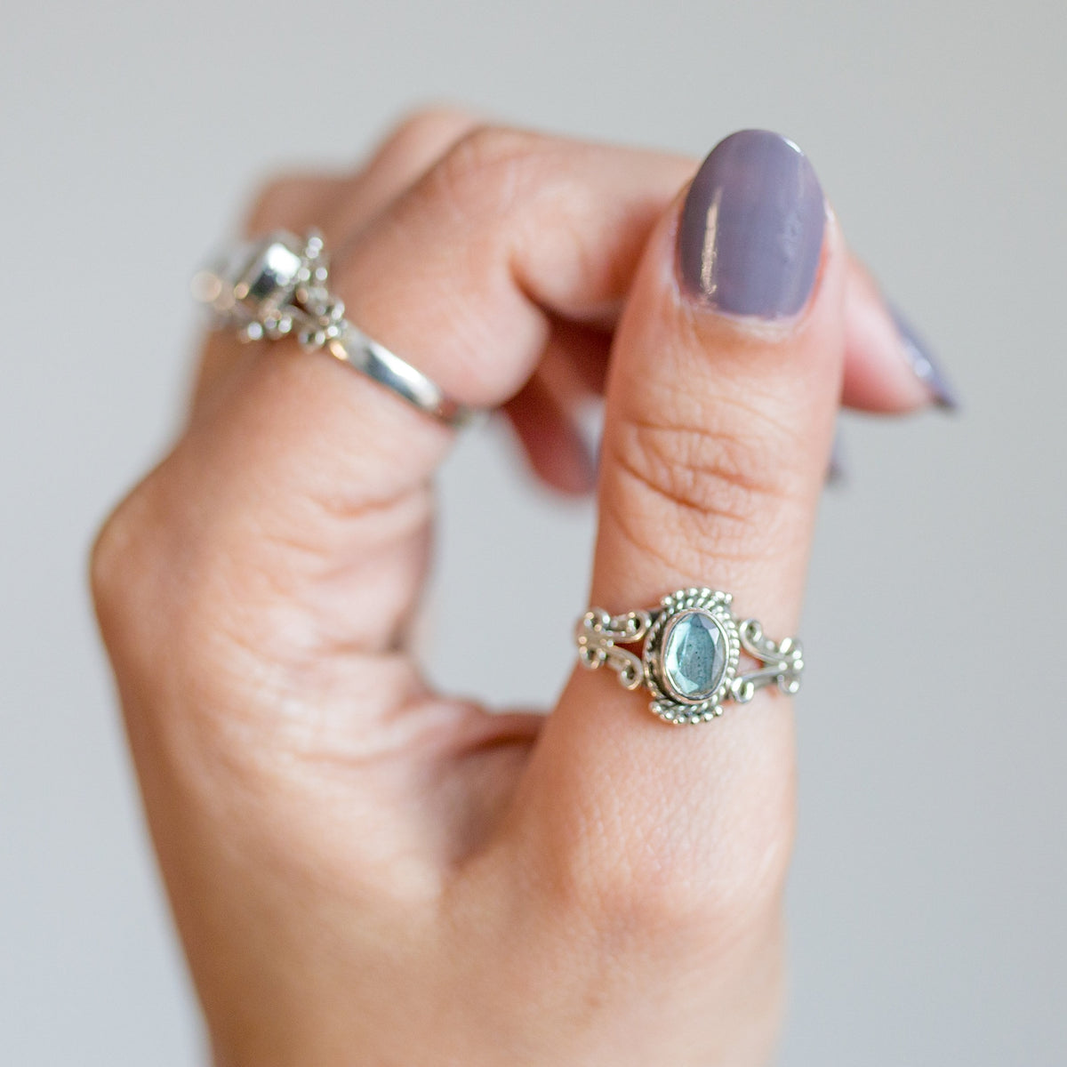 Oval labradorite Ring, Silver Stamped Ring