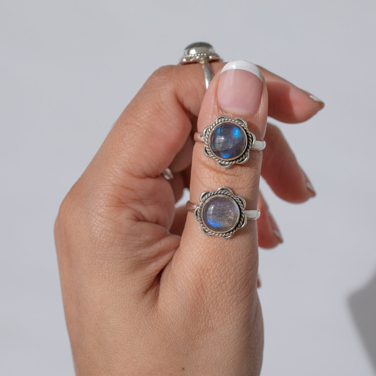 Labradorite Ring - Round Stone Sterling Silver Ring